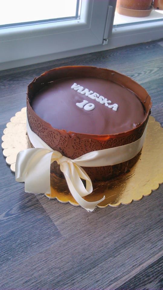 čokoládová torta